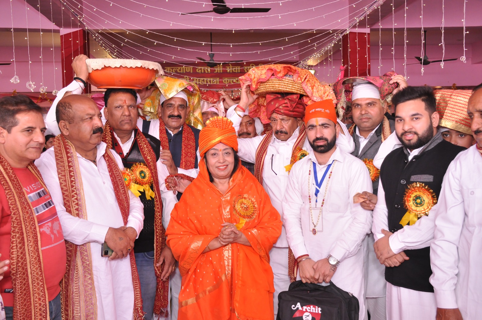 Mahamandaleshwar Sant Shri Subhash Bapu Ji Maharaj and Guru Maa Mithlesh Ji