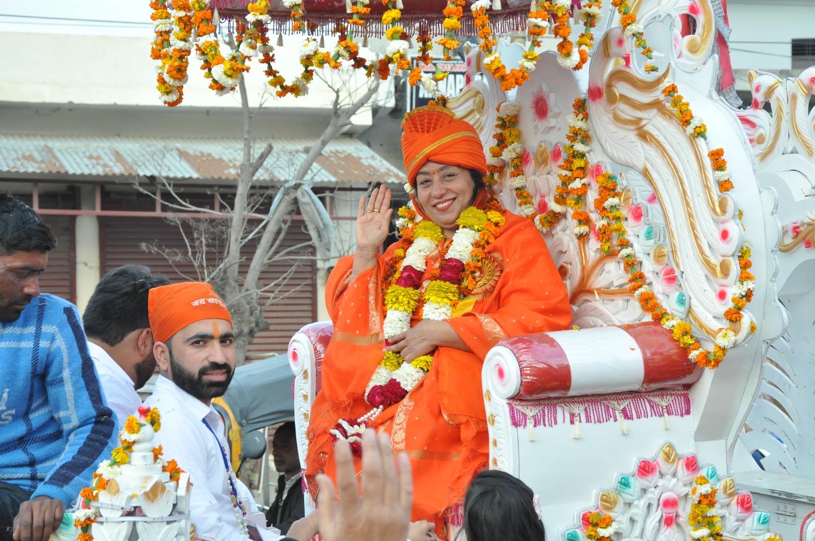 Mahamandaleshwar Sant Shri Subhash Bapu Ji Maharaj and Guru Maa Mithlesh Ji